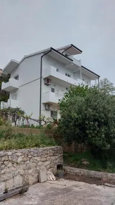Zgrada u kojoj se nalazi apartman