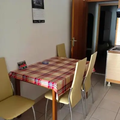 A3 - apt w patio 3 min walking from the beach