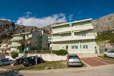 Pogled na planine ili pogled na planine iz apartmana
