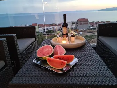 Pića u objektu Apartment Ivona with beautiful seaview
