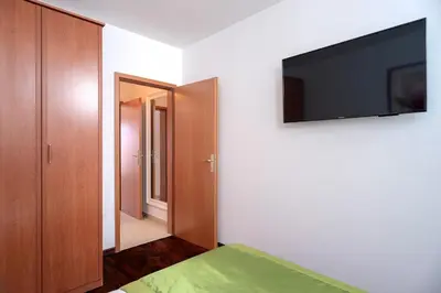 TV i/ili zabavni centar u objektu Hektorovic poolside apartments