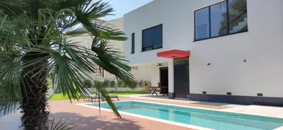 Bazen u objektu Quiet family Villa Anne, Podstrana ili u blizini
