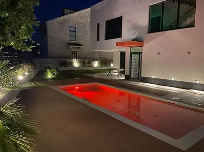Bazen u objektu Quiet family Villa Anne, Podstrana ili u blizini