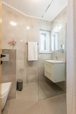Kupaonica u objektu Luxury Villa Lara with a pool