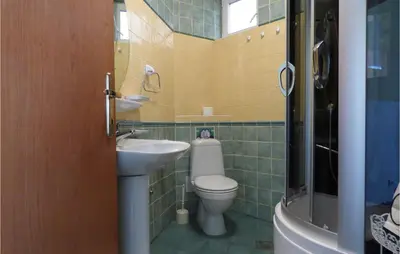 Kupaonica u objektu 1 Bedroom Beautiful Apartment In Mimice