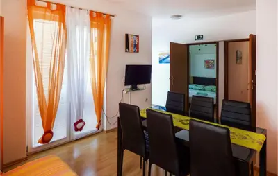 TV i/ili zabavni centar u objektu 3 Bedroom Stunning Home In Mimice