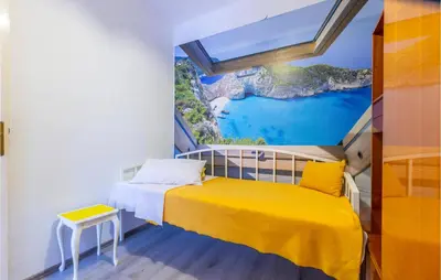 Krevet ili kreveti u jedinici u objektu 2 Bedroom Beautiful Apartment In Podstrana