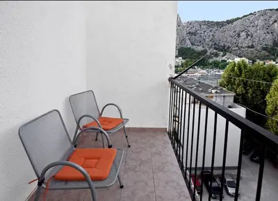 Pogled na planine ili pogled na planine iz apartmana