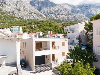 Pogled na planine ili pogled na planine iz apartmana