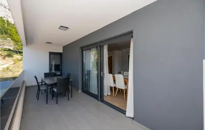 Balkon ili terasa u objektu Stunning Apartment In Baska Voda
