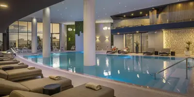 Bazen u objektu Aminess Laurel Khalani Hotel ili u blizini