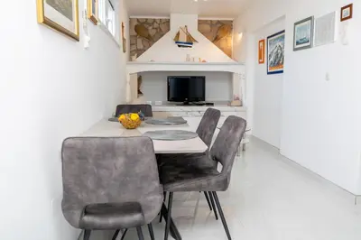 TV i/ili zabavni centar u objektu House Ratac