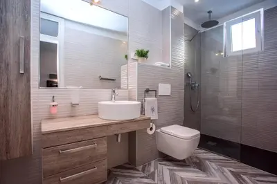 Kupaonica u objektu Luxury Villa POCRNJA -heated pool, sauna, jacuzzi, pool table