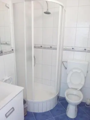 Kupaonica u objektu Apartment in Duce with sea view, balcony, air conditioning, WiFi 5060-2