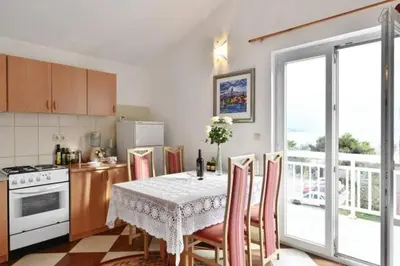 Tlocrt objekta Apartment in Duce with sea view, balcony, air conditioning, WiFi 5063-2