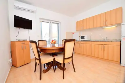 Kuhinja ili čajna kuhinja u objektu apartmani Tanja