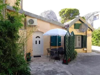 Zgrada u kojoj se nalazi apartman