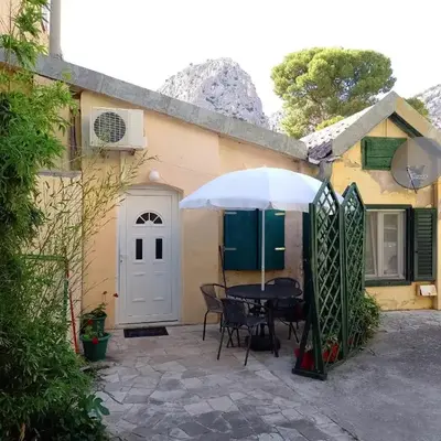 Apartments Jugo i bura