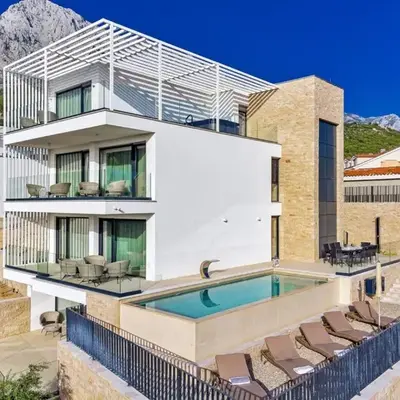 Luxury Villa Delight I in Promajna with Private Pool