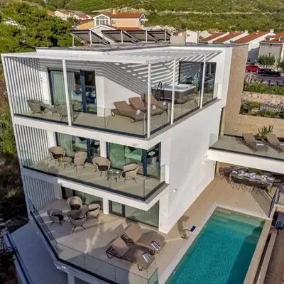 Luxury Villa Delight II Promajna with pool