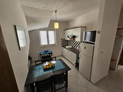 Kuhinja ili čajna kuhinja u objektu Apartment in Duce with sea view, balcony, air conditioning, W-LAN 5067-2