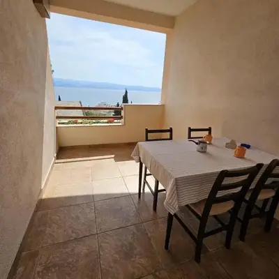 Apartment in Duce with sea view