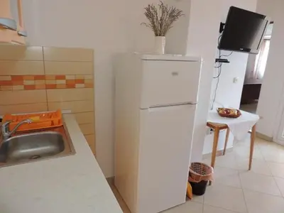 Kuhinja ili čajna kuhinja u objektu Apartment in Duce with sea view, balcony, air conditioning, W-LAN 5067-4