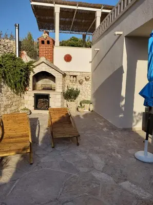 Popločani dio dvorišta ili vanjski dio objekta Apartments Coloured
