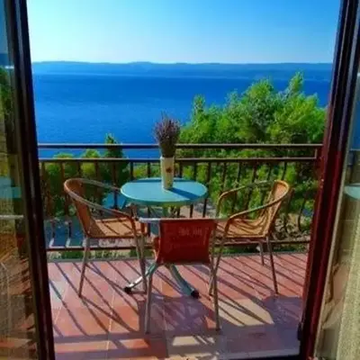 Apartment in Lokva Rogoznica with sea view