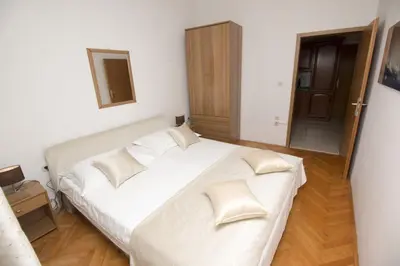 Krevet ili kreveti u jedinici u objektu Apartment in Pisak with sea view, balcony, air conditioning, WiFi 3340-4