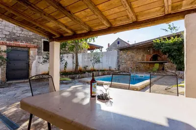 Bazen u objektu Secret Spot villa by Nono Ban ili u blizini