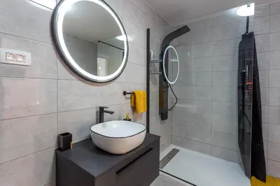 Kupaonica u objektu Deluxe Dreamy room in the Center of Hvar with Sea View