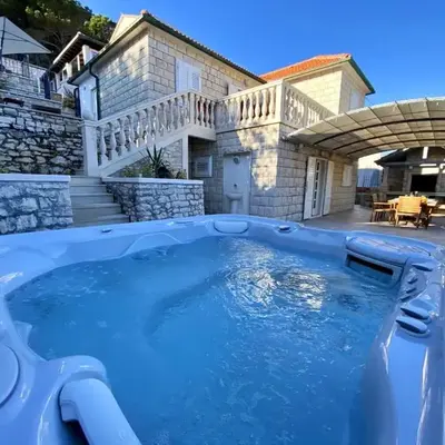 Villa FJERA - sea view