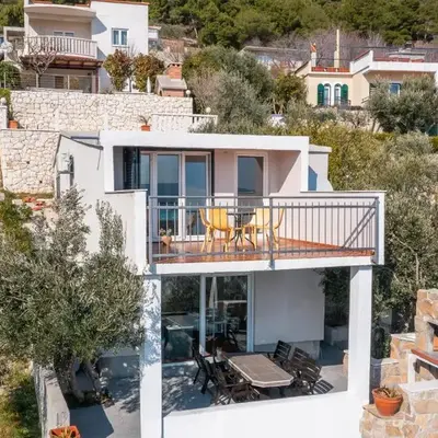 Mirabilis - Private Beach House