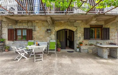 Popločani dio dvorišta ili vanjski dio objekta Apartment Smoline I
