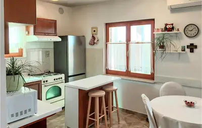 Kuhinja ili čajna kuhinja u objektu Holiday Home Kalebiceva V