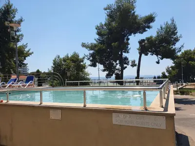 Bazen u objektu Sunny beach apartment Lavica ili u blizini