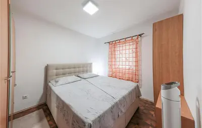 Krevet ili kreveti u jedinici u objektu Gorgeous Apartment In Lokva Rogoznica