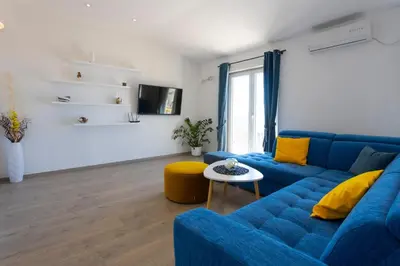 TV i/ili zabavni centar u objektu Koko