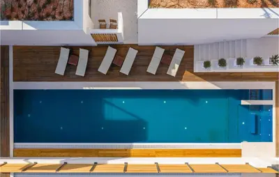 Bazen u objektu Cozy Home In Omis With Sauna ili u blizini