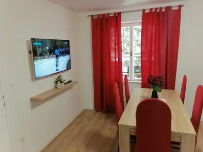 TV i/ili zabavni centar u objektu PRLIĆ