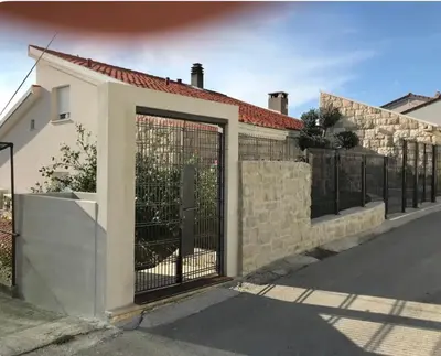 Zgrada u kojoj se nalazi apartman