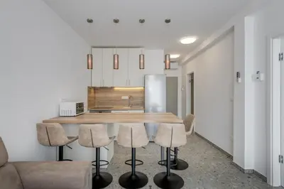 Kuhinja ili čajna kuhinja u objektu Deluxe Seaview Villa KENNEDY III