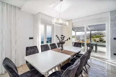 Tlocrt objekta Villa BAMM with heated 36sqm pool, 5 en-suite bedrooms and panoramic sea views
