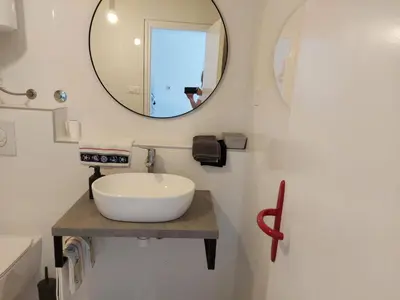 Kupaonica u objektu RA apartment for 2 people in Bol