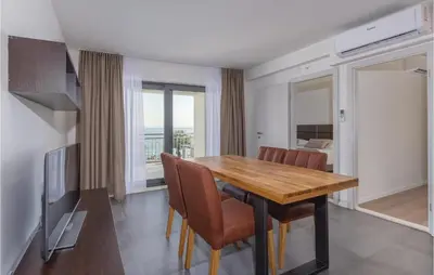 Kuhinja ili čajna kuhinja u objektu Amazing Home In Podstrana