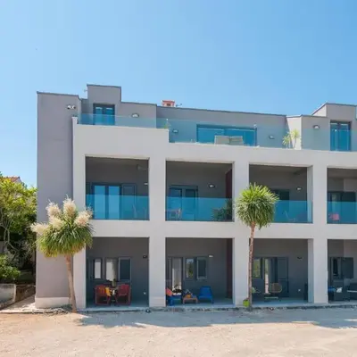 2 Bedroom Awesome Apartment In Sutivan