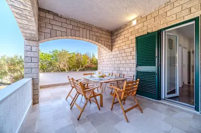 Balkon ili terasa u objektu ATJ house