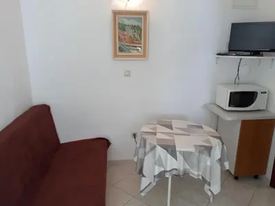 Kuhinja ili čajna kuhinja u objektu Apartments by the sea Stanici, Omis - 19728