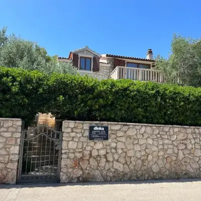 dinka seaside villa - hvar island